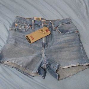 Women's Levi's High Rise Shorts size 2